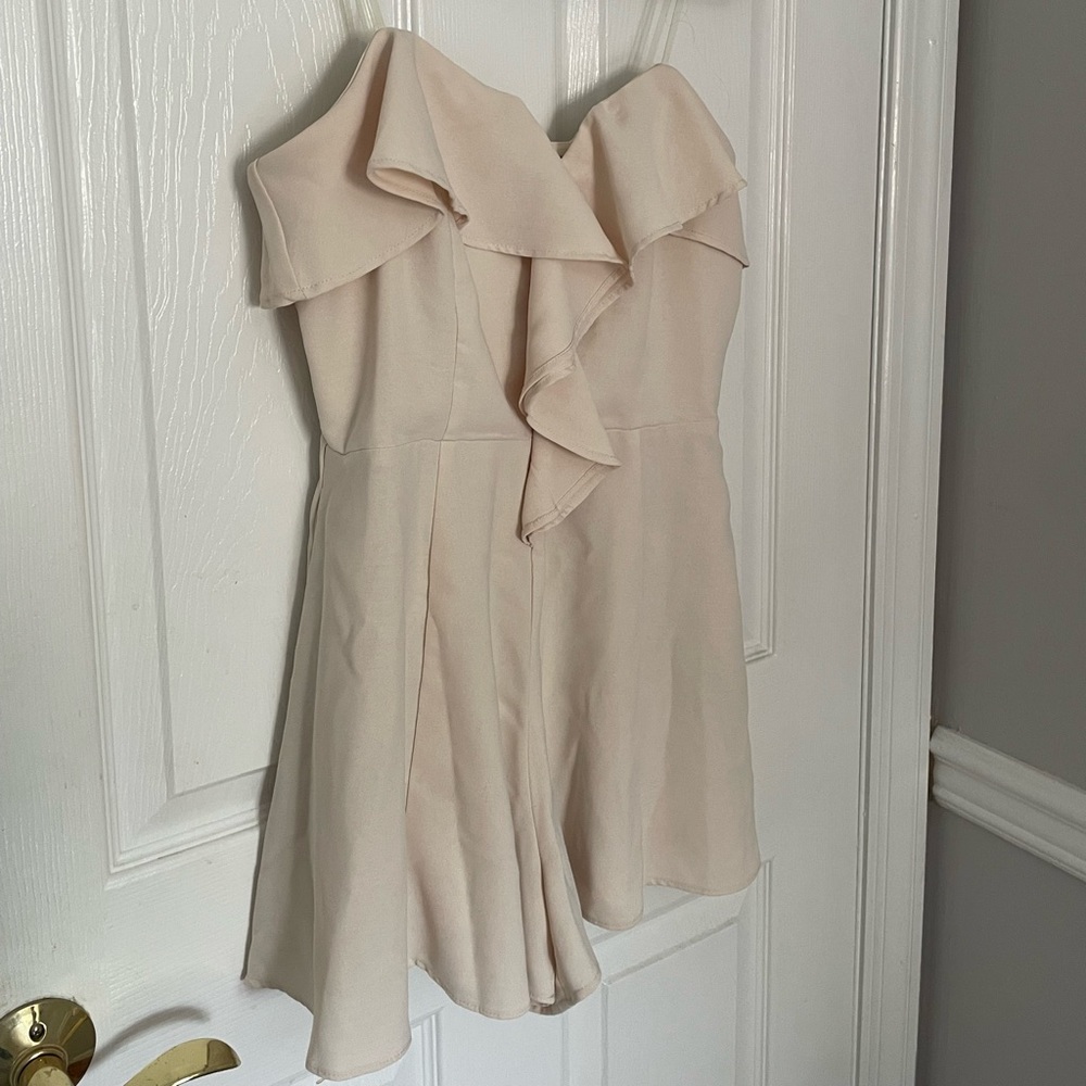 DO+BE Strapless romper